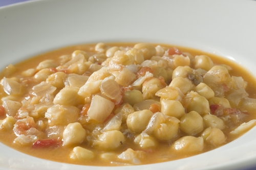 Garbanzos con bacalao / AIRES NEWS COMUNICACIÓN